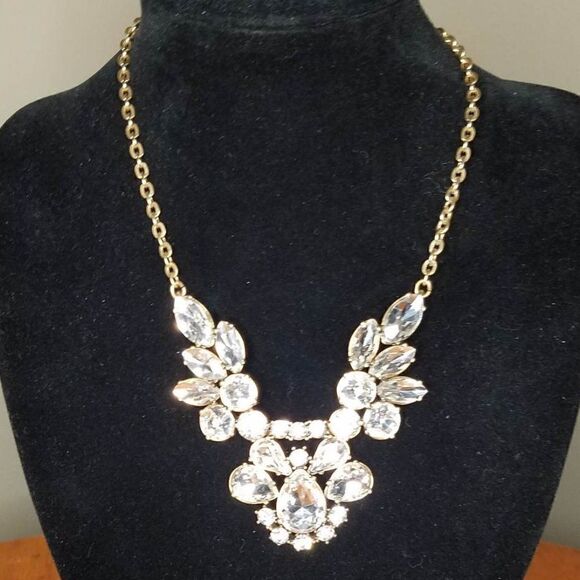 J Crew Gorgeous Statement Clear Rhinestone Necklace - Picture 8 of 10